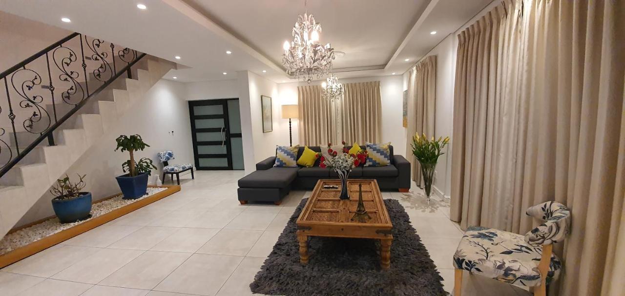 Villa Parisienne Modern Guest House Cape Town Exterior photo